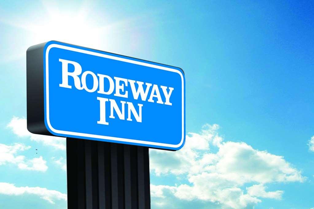 Rodeway Inn Flora Eksteriør bilde